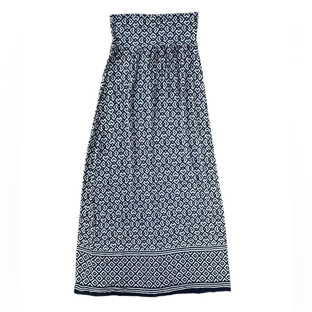 COPY - Max Studios Black And White Pattern Maxi Skirt